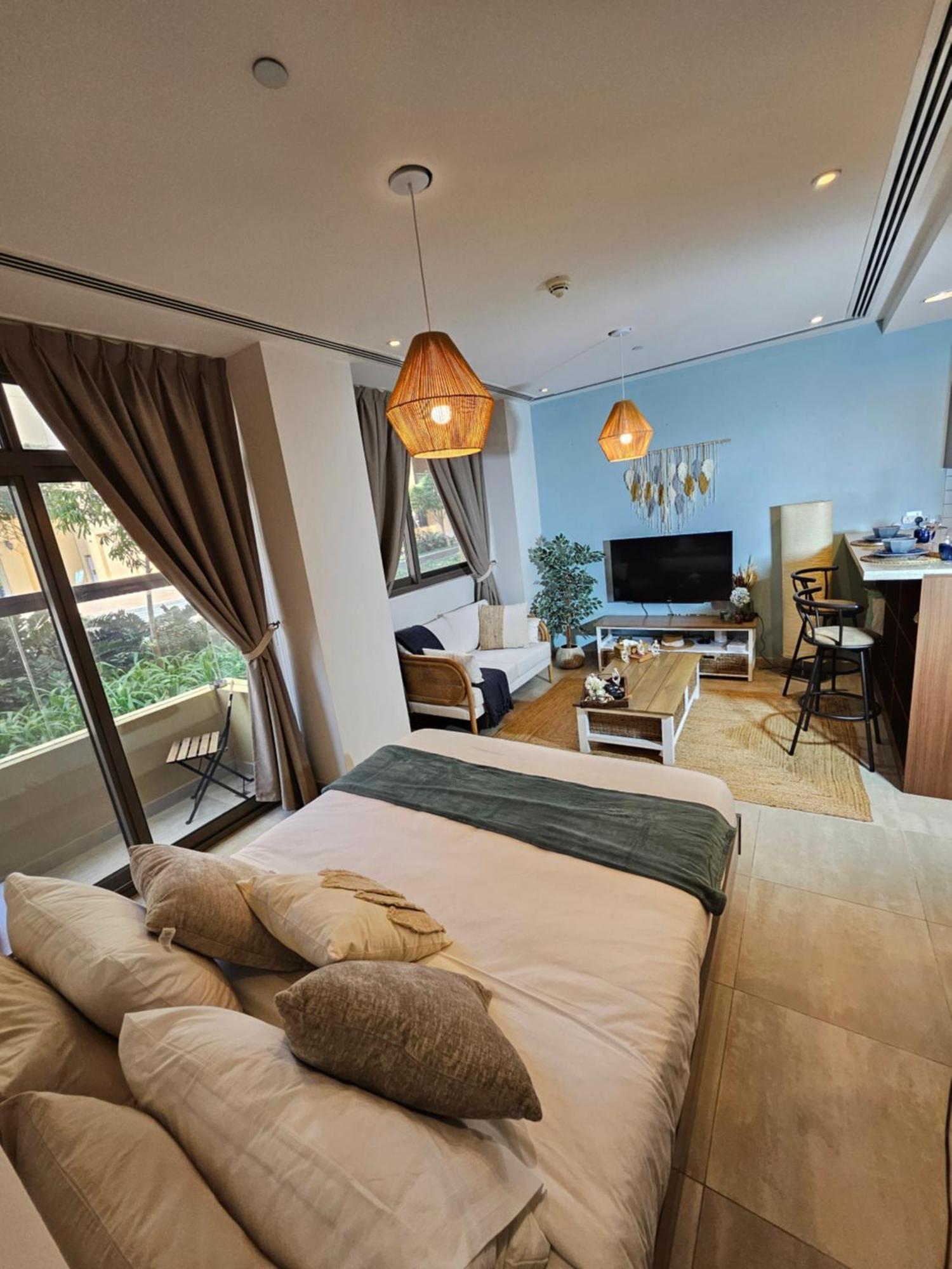 Modern Jbr With & Pool Access - Marina अपार्टमेंट